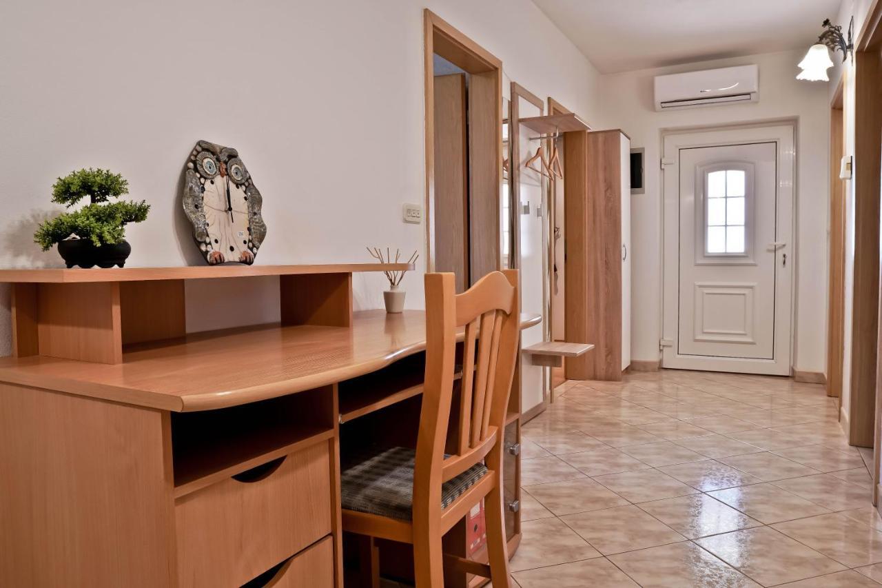 Apartment Suncica Pula Exterior foto